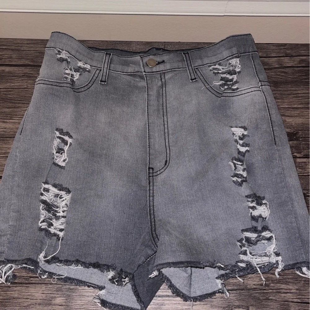 Fashion Nova Keep in Touch Distressed Shorts  Size/15  Grey